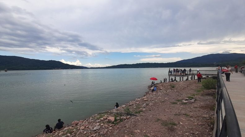 A solo 33 kilómetros de San Salvador de Jujuy, la zona de los diques se convirtió este domingo en el plan ideal para familias, pescadores y amantes del aire libre.