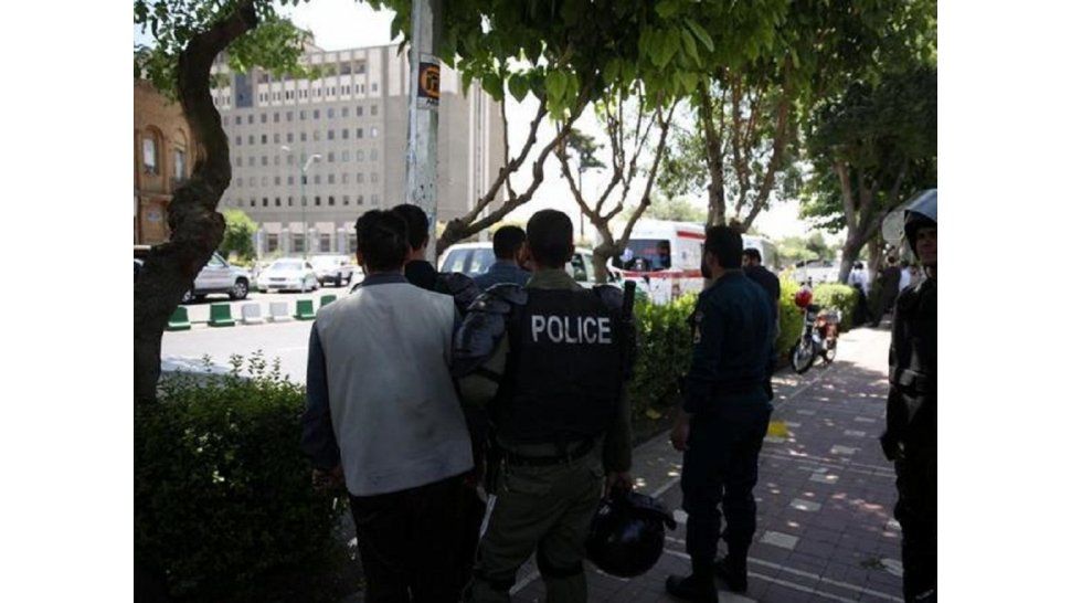 Atentado en parlamento iraní