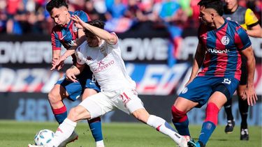 San Lorenzo y Huracán finalizaron el clásico de barrio con un empate por 1