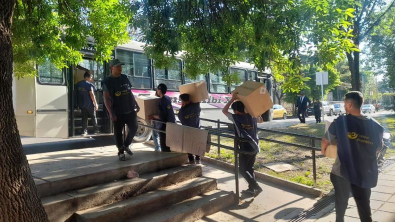 Cortes en el transito por el traslado de urnas en San Salvador de Jujuy
