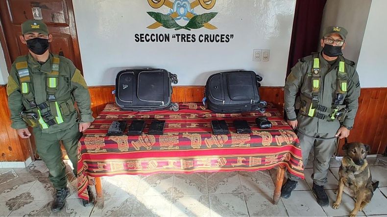 Humahuaca: Taty detectó dos valijas con más de 6 kilos de cocaína