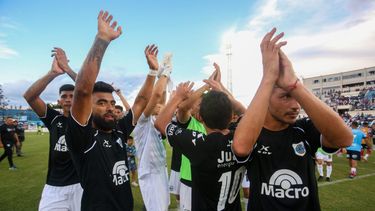 Con dos goles de Agustín Palavecino el Lobo le ganó a Agropecuario