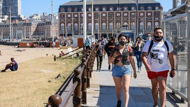 Kreplak reconoció esta semana que “hay indicios de que la variante Ómicron ya está en la provincia de Buenos Aires”.