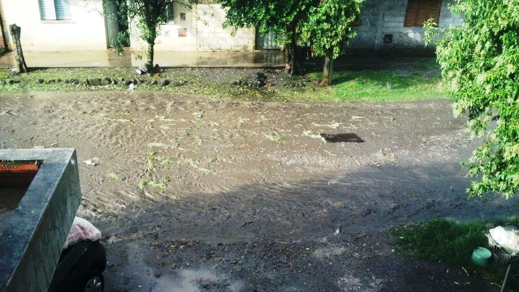 Calle en Alto Comedero