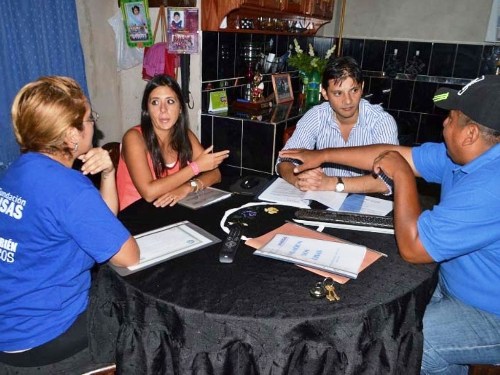 Funcionarios con sectores intermedios