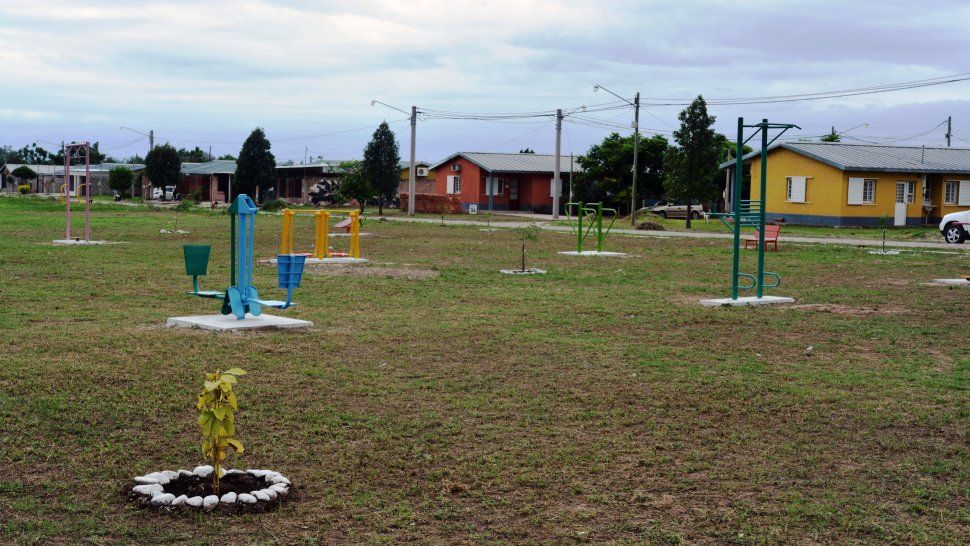 Ledesma inauguró una pista de la salud en el barrio Papa Francisco