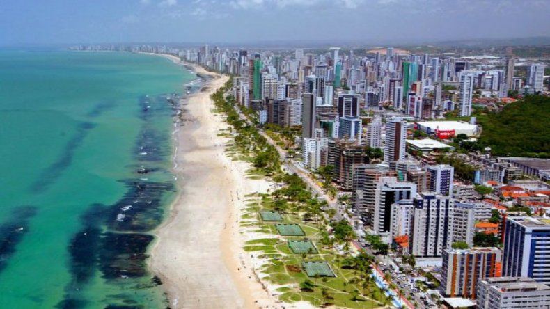 Un tiburón mató a un chico de 18 años en una playa de Brasil
