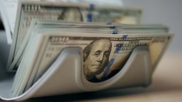 El&nbsp;dólar oficial&nbsp;