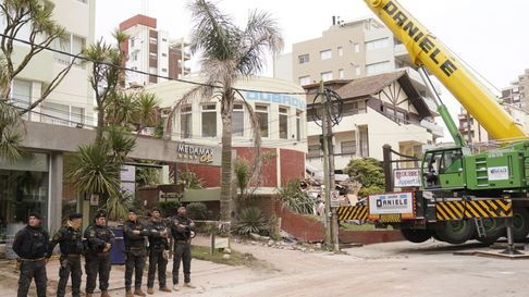 Todo Jujuy | hotel villa gessel - derrumbe.jpg