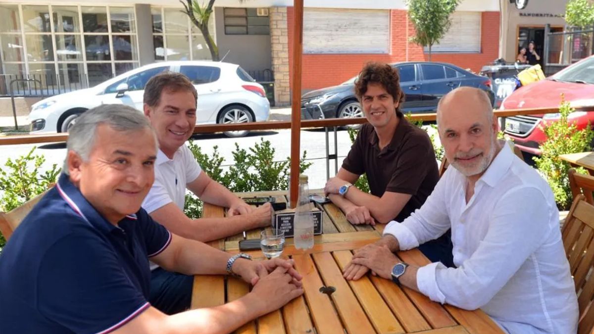 Horacio Rodríguez Larreta y Martín Lousteau con Gerardo Morales (Archivo)