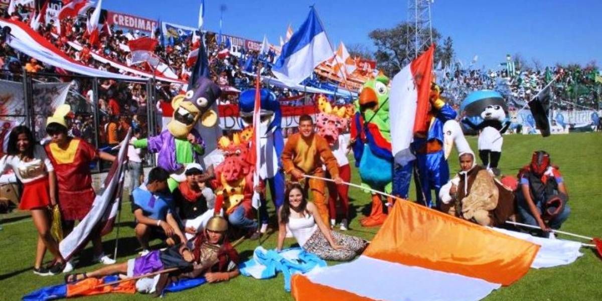 Las mascotas de los colegios podrían participar por primera vez de una competencia en la FNE