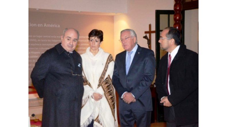 El Gobernador dejó inaugu