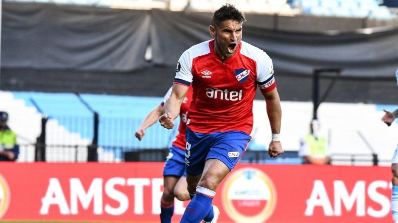 Racing cometió un error y Nacional lo aprovechó para ganarlo de visitante