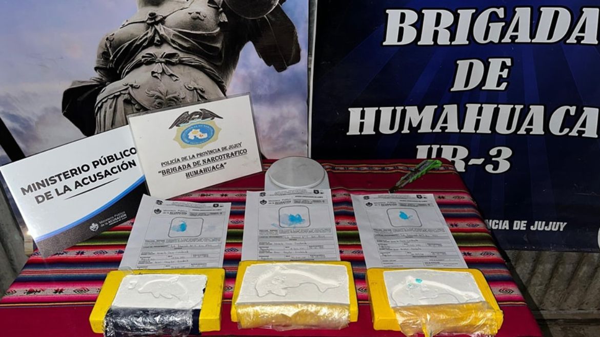 Encontraron casi tres kilos de cocaína en un puesto de Seguridad Vial en Uquía