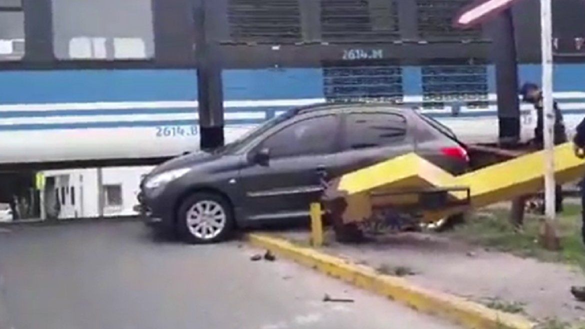Todo Jujuy | Auto - tren2.jpg