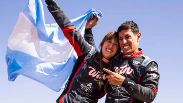 Nicolás Cavigliasso y Valentina Pertegarini, campeones del Rally Dakar 2025.