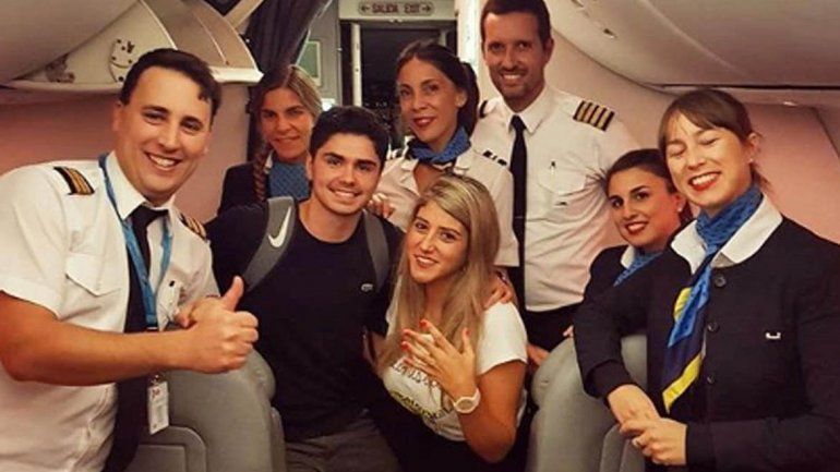 Novios en el avió