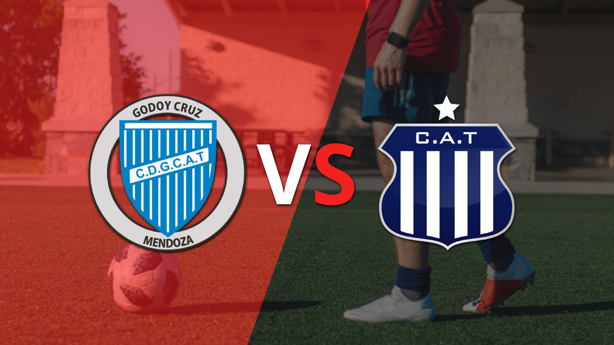 Ya rueda el balón entre Godoy Cruz y Talleres en el estadio Víctor Antonio Legrotaglie