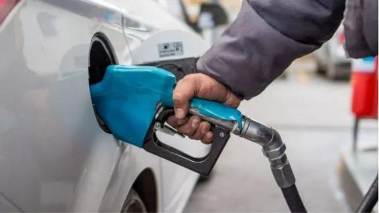 Las empresas aumentarán los combustibles el 4% acordado con el gobierno nacional en la segunda quincena de enero. Las empresas aumentarán los combustibles el 4% acordado con el gobierno nacional en la segunda quincena de enero.
