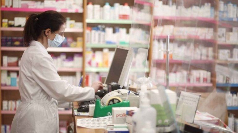 Farmacias no serán utilizadas como vacunatorios por ahora