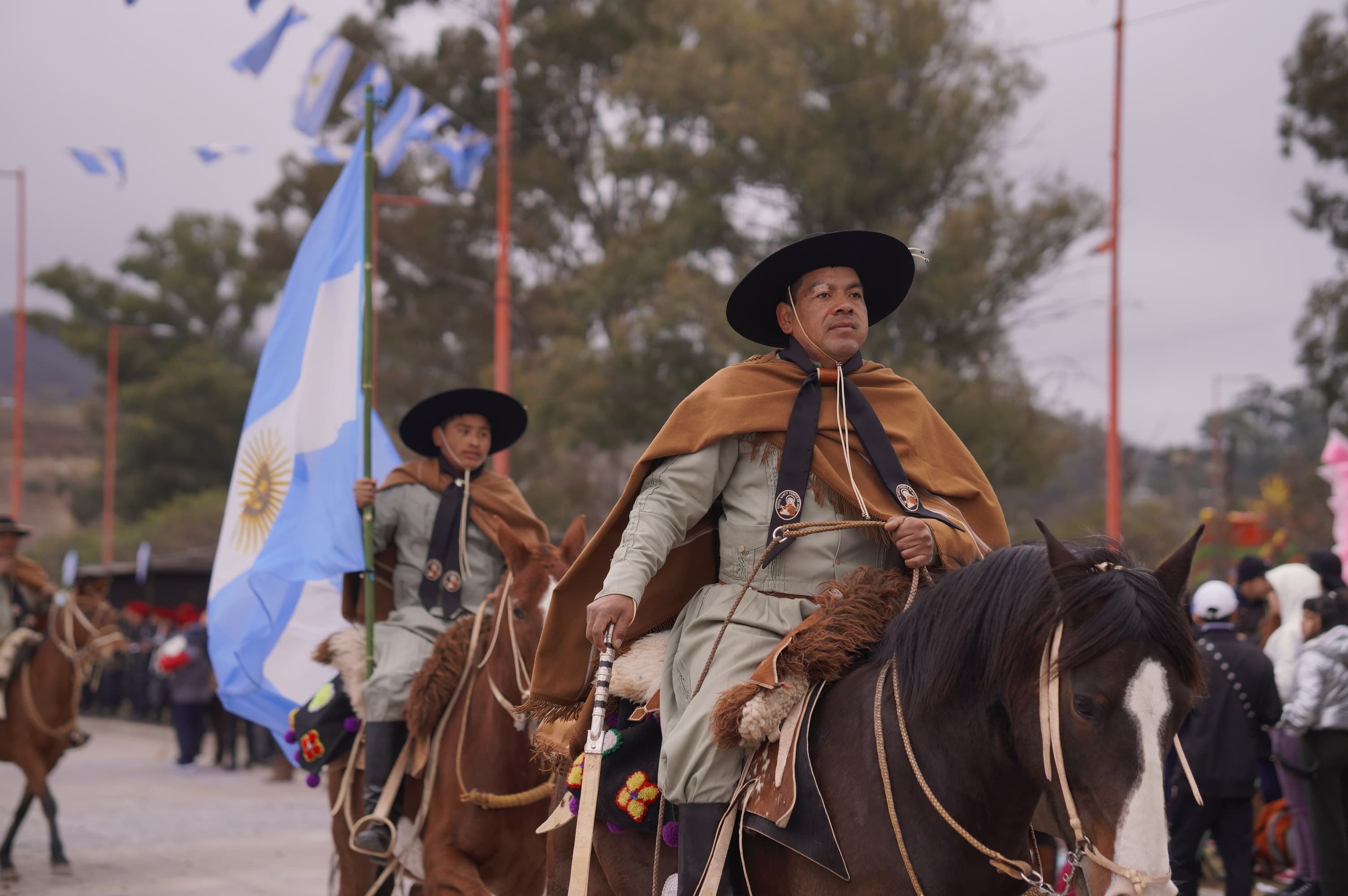 el senador ezequiel atauche participo de la conmemoracion del exodo jujeno