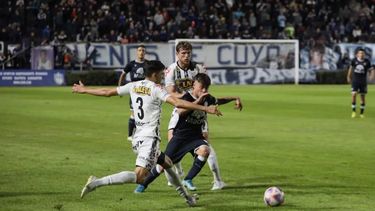 Un ex Altos Hornos Zapla y Gimnasia en la mira de un grande de Argentina (Foto ilustrativa)