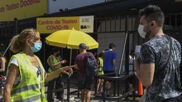 Las muertes por Covid aumentaron y los contagios bajaron.&nbsp;