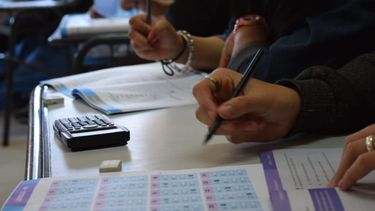 Pruebas aprender: se presentó el informe de las pruebas aprender que se realizó en 2022 en 3.686 escuelas y de las que participaron más de cien mil alumnos de todo el país.
