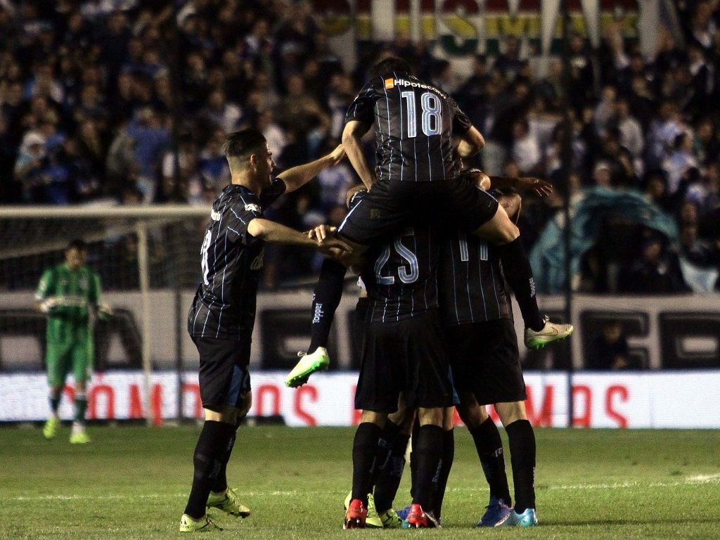 Racing vs Estudiantes