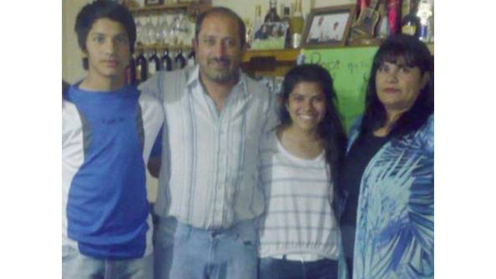 intendente de Caucete, y su familia