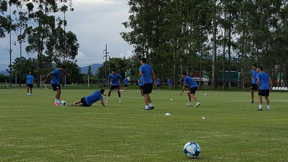 Arranca la ilusión: Gimnasia inició la pretemporada en Papel Noa