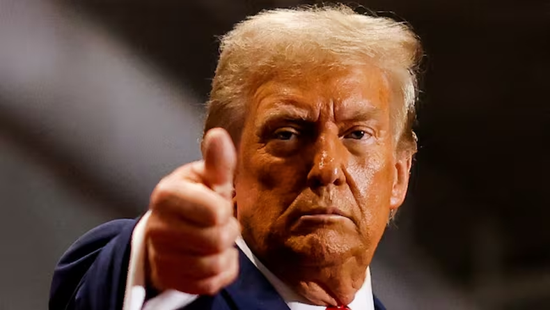 Donald Trump anunció que mantuvo 