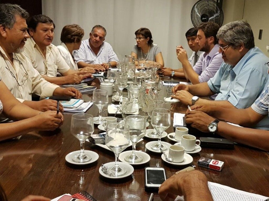 Reunión con gremios docentes