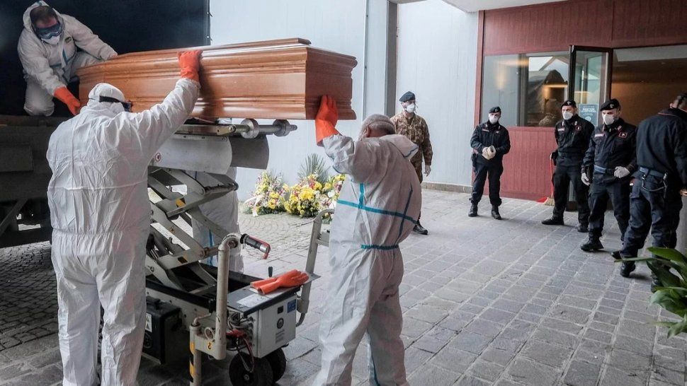 coronavirus: italia registro casi mil muertos en un dia