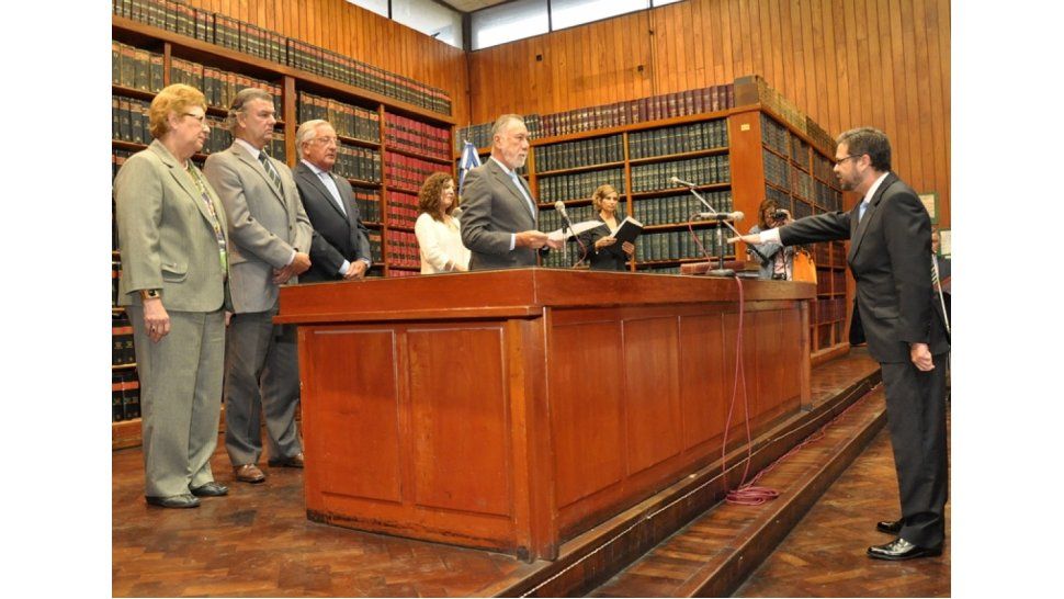Jura de funcionarios