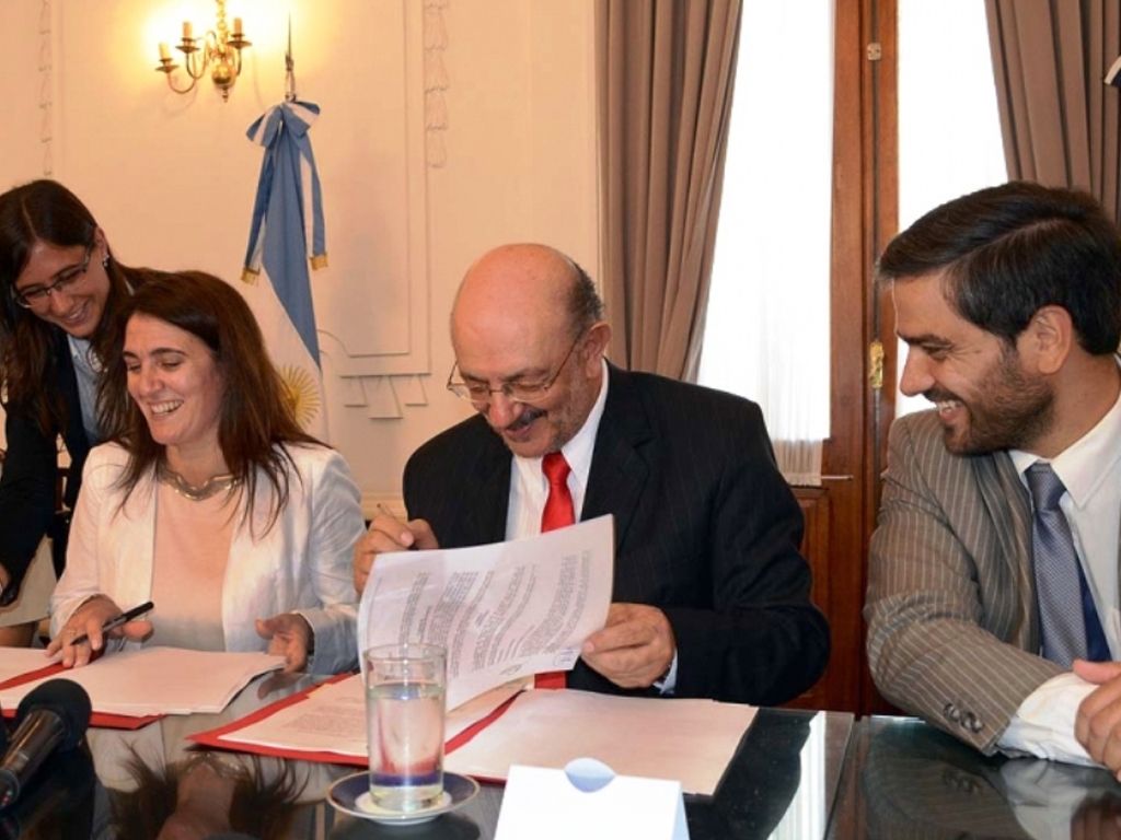 Firma de convenio