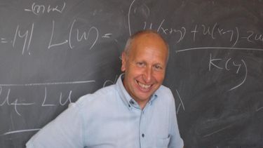 Luis Caffarelli fue honrado este martes con el prestigioso Premio Abel.