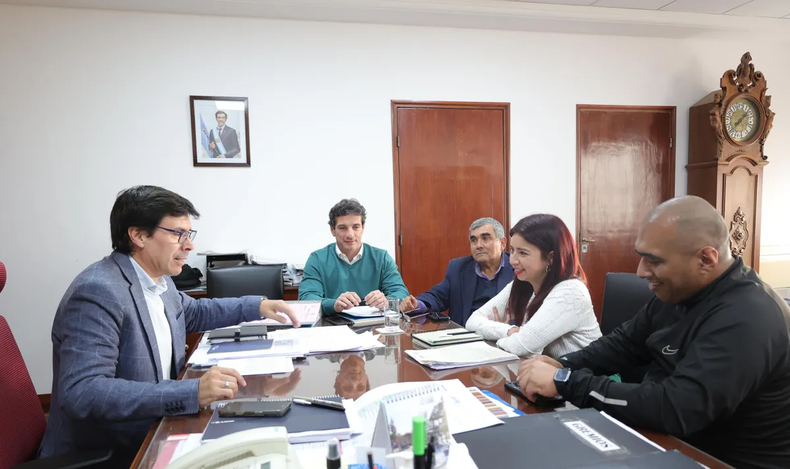 Ayuda Escolar. Nueva etapa de diálogo, el ministro de Hacienda y Finanzas, Federico Cardozo, recibió a referentes de la Asociación de Trabajadores del Estado (ATE) y de la Unión del Personal Civil de la Nación - Delegación Jujuy (UPCN).