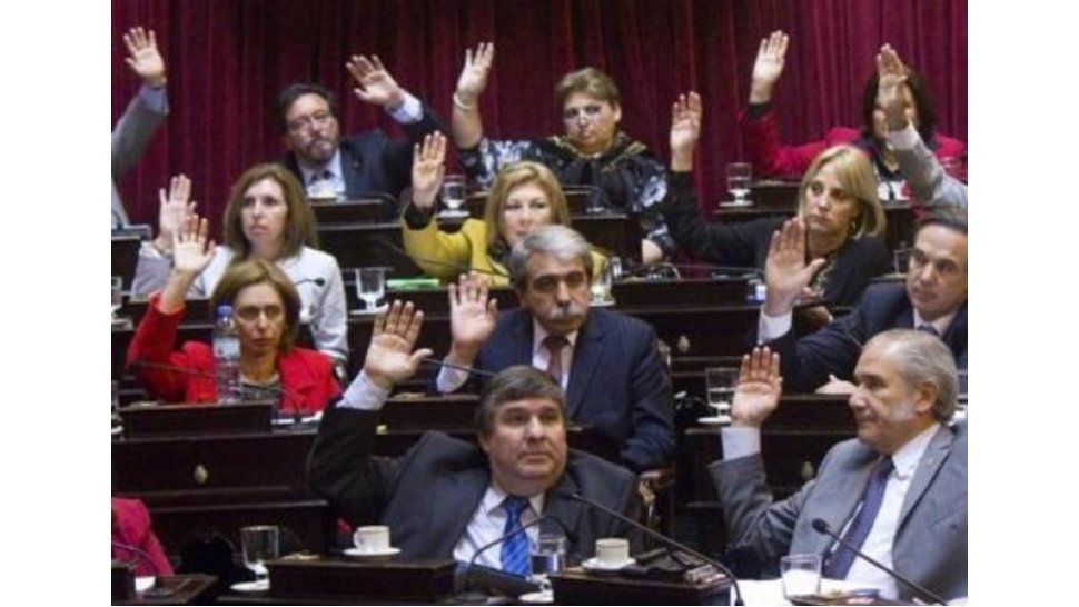 Senadores