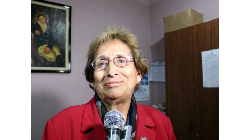 Prof. Gladys Sivila
