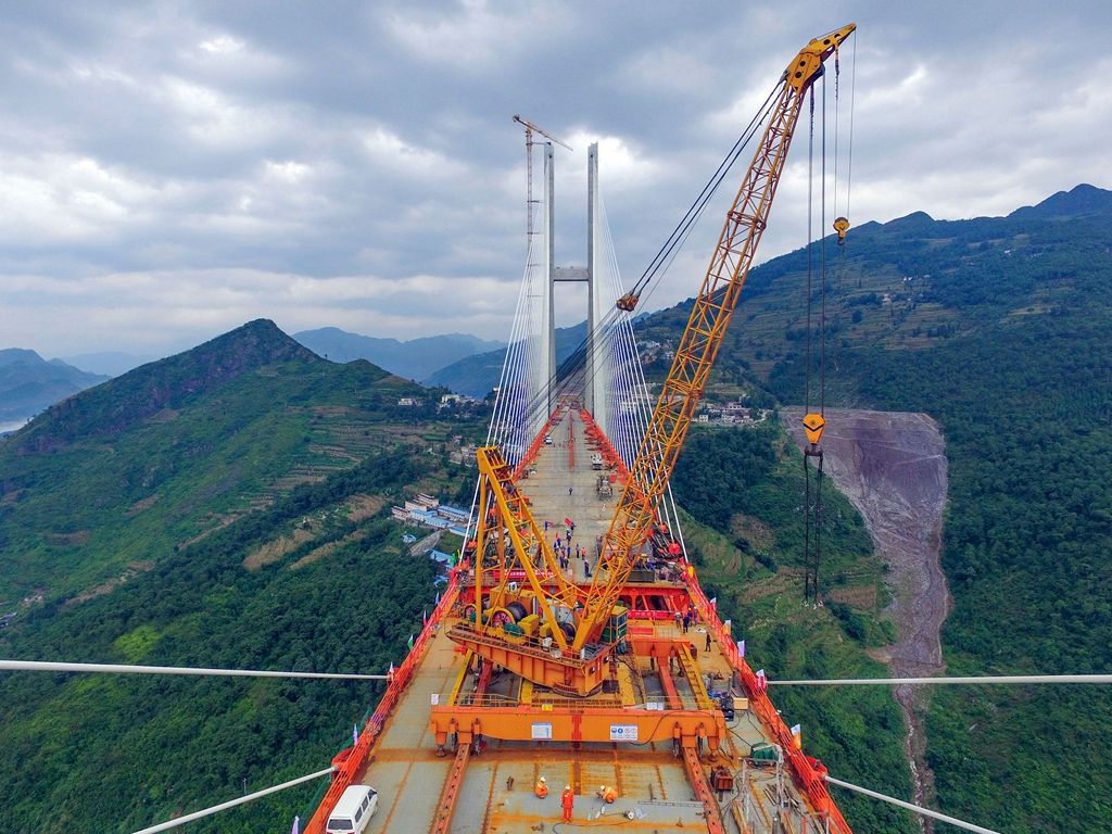 Puente interminable