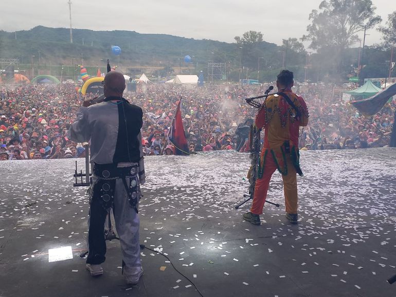 Los Tekis en el Carnavalódromo.