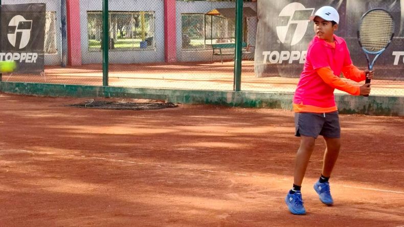 Nicolás Mendoza, el jujeño de 12 años que ya es top 12 del tenis argentino