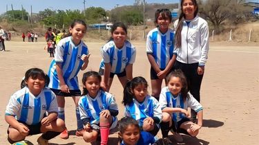 Escuela de fútbol femenino en Gimnasia de Jujuy.
