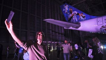 Presentaron el avión que llevará a los hinchas a Qatar: cómo es.&nbsp;