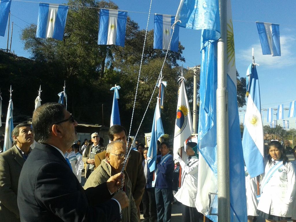 Izamiento de la Bandera Nacional