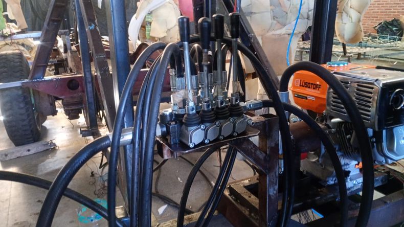 La Escuela de Educación Técnica 1 tendrá la primera carroza autónoma en la FNE 2025