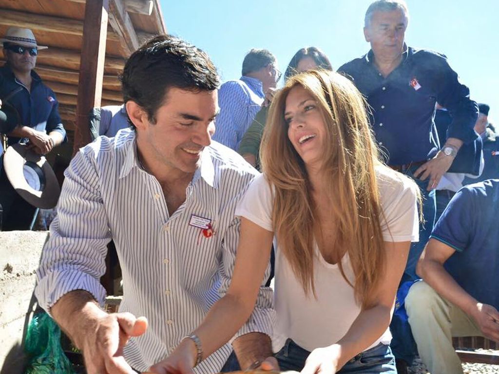Isabel Macedo junto a Juan Urtubey