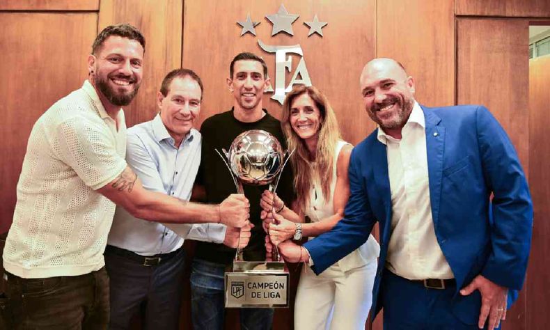 Boca Juniors y River Plate se despegaron del título que AFA le dio a Rosario Central Boca Juniors y River Plate se despegaron del título que AFA le dio a Rosario Central