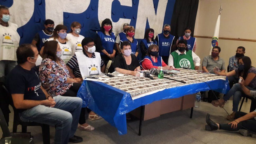 gremios rechazaron la oferta del gobierno y piden 15% de aumento
